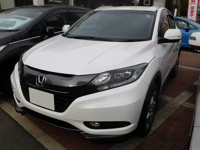 2016 Honda Vezel, side