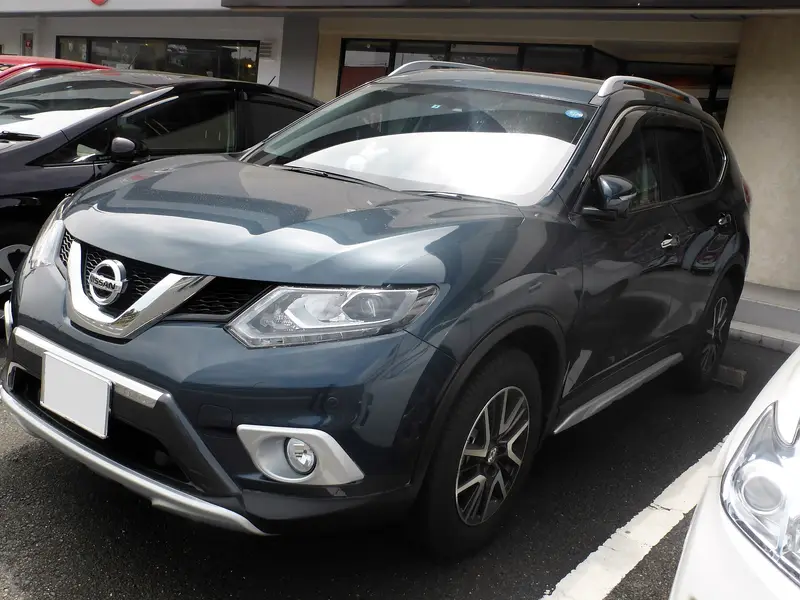 2020 Nissan X-Trail, side