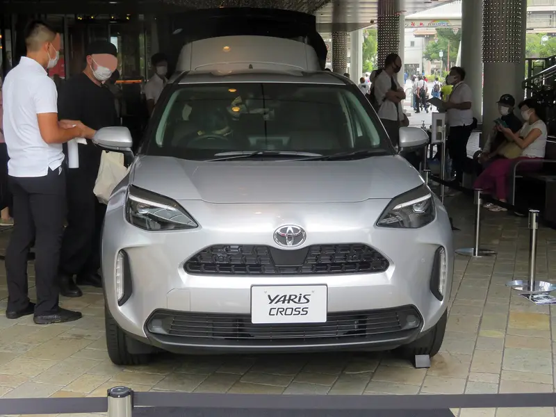 2024 Toyota Yaris Cross, side
